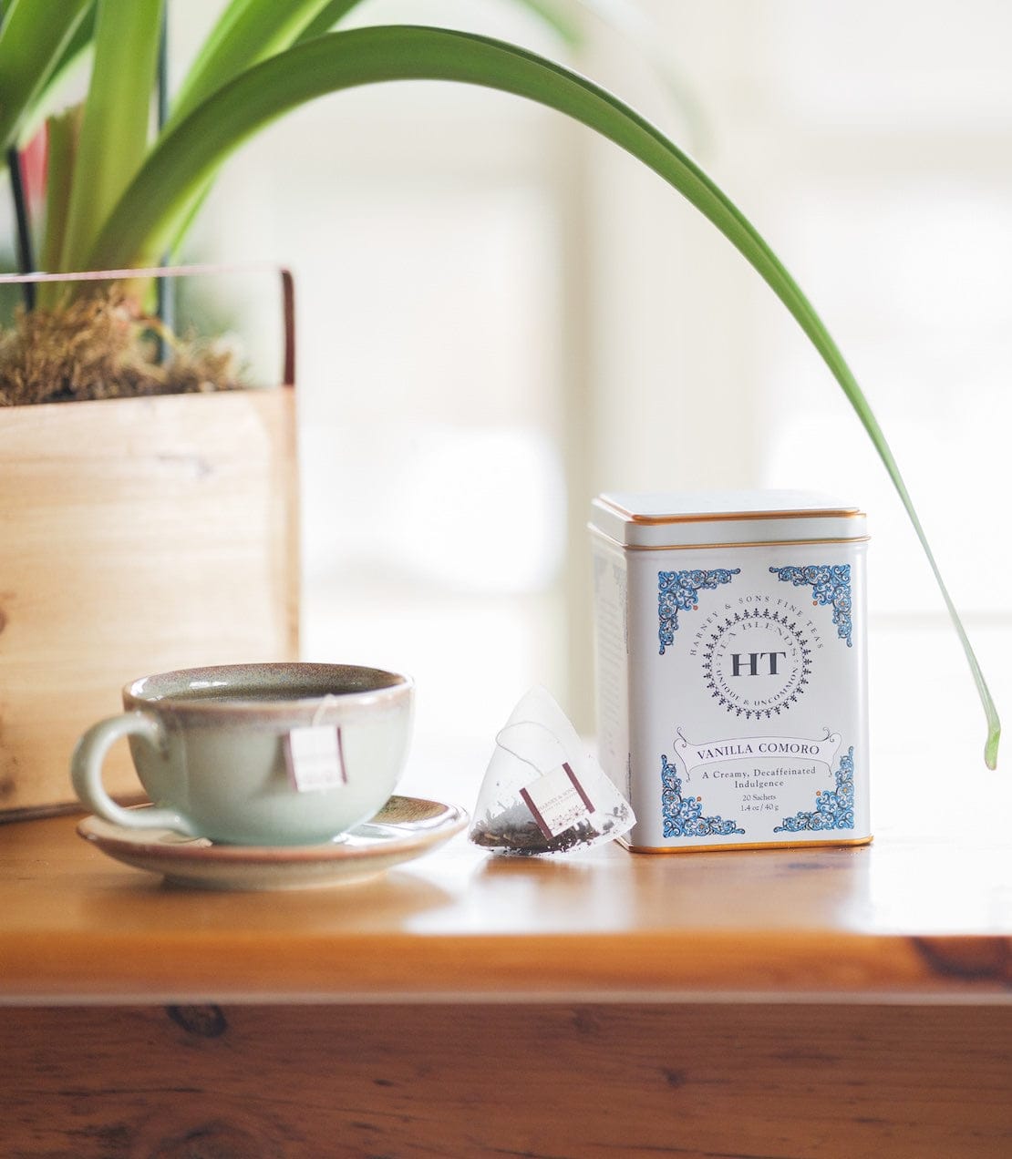 Product Image: Decaf Vanilla Comoro, HT Tin of 20 Sachets