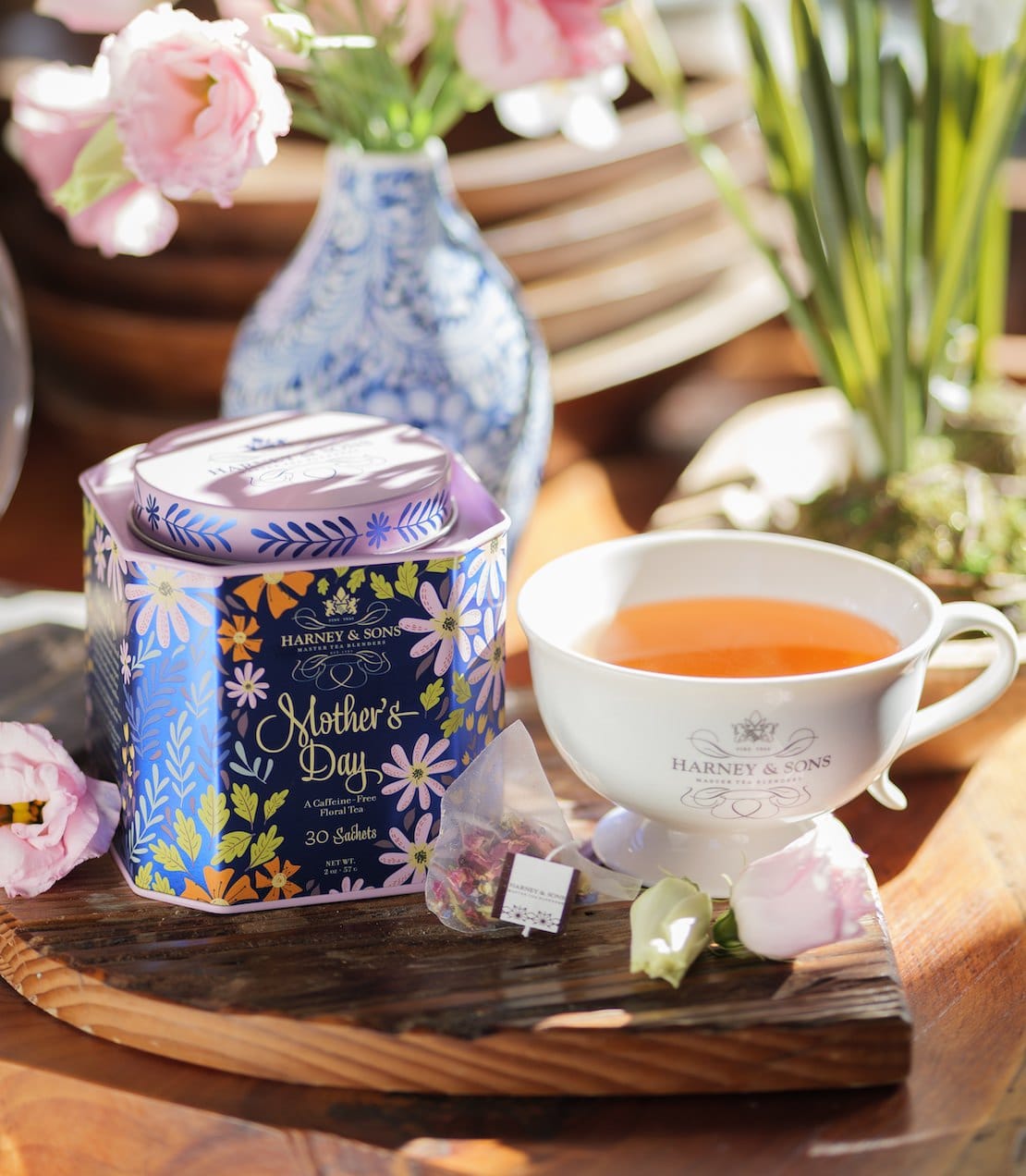 Mother's Day, Tin of 30 Sachets image